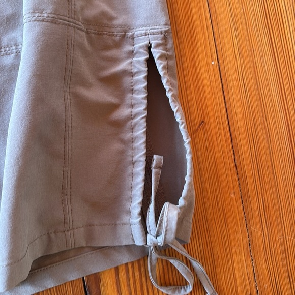 Bolle Ladies Cropped/Capri Khaki Pants Tie Hem Size 16 - Picture 2 of 10